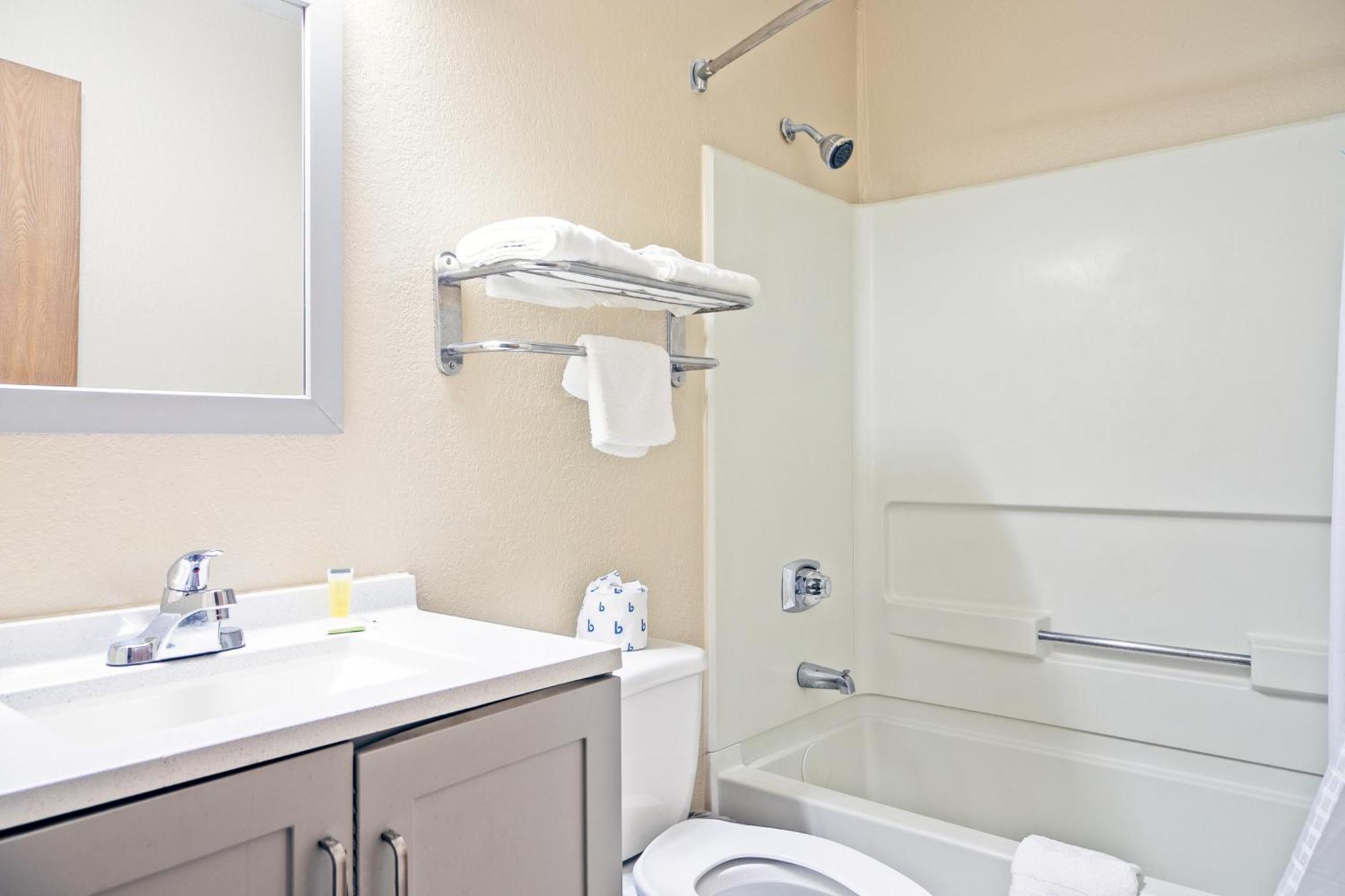 Super 8 By Wyndham Augusta Ft Eisenhower Area Εξωτερικό φωτογραφία