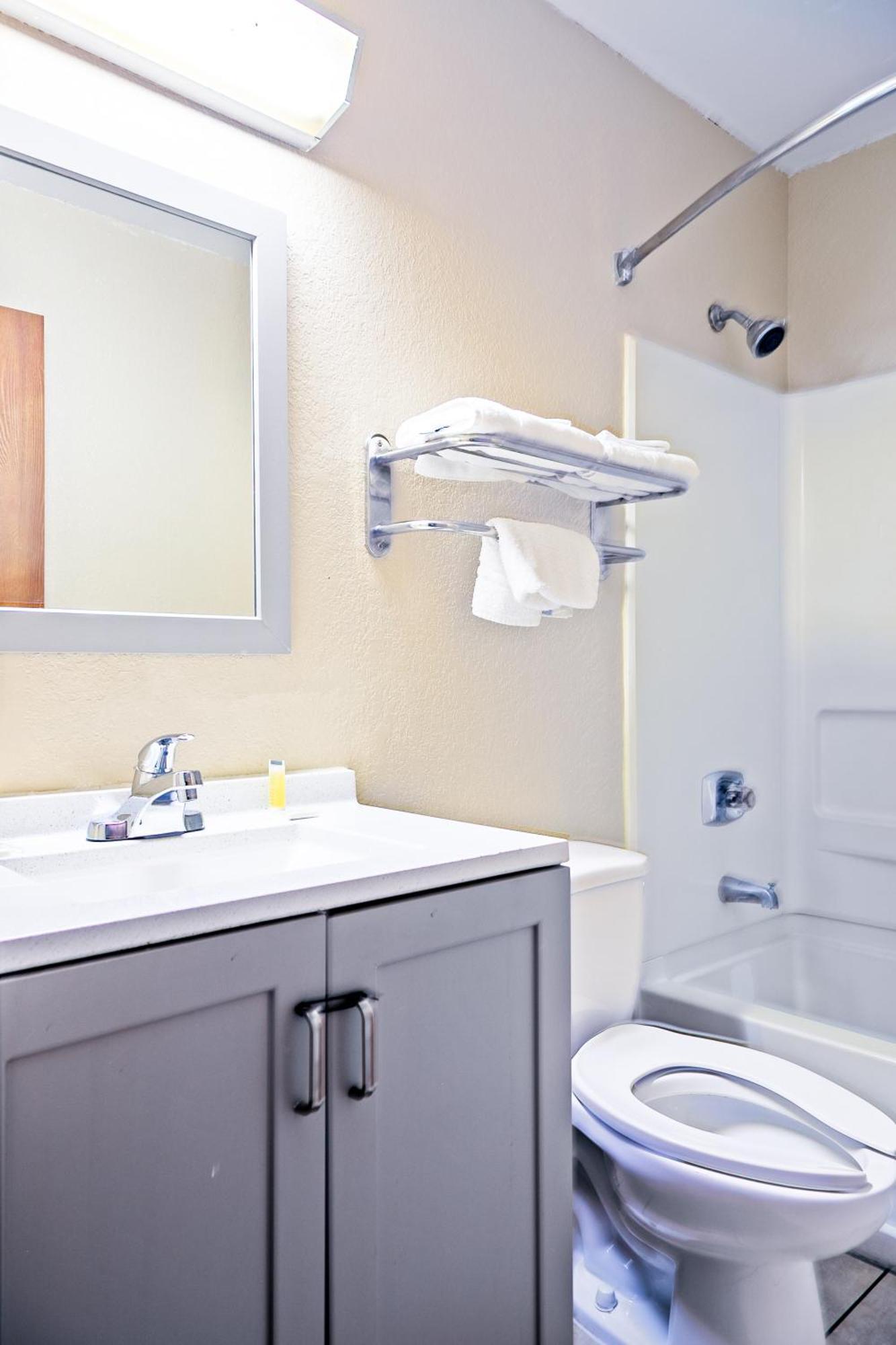 Super 8 By Wyndham Augusta Ft Eisenhower Area Εξωτερικό φωτογραφία